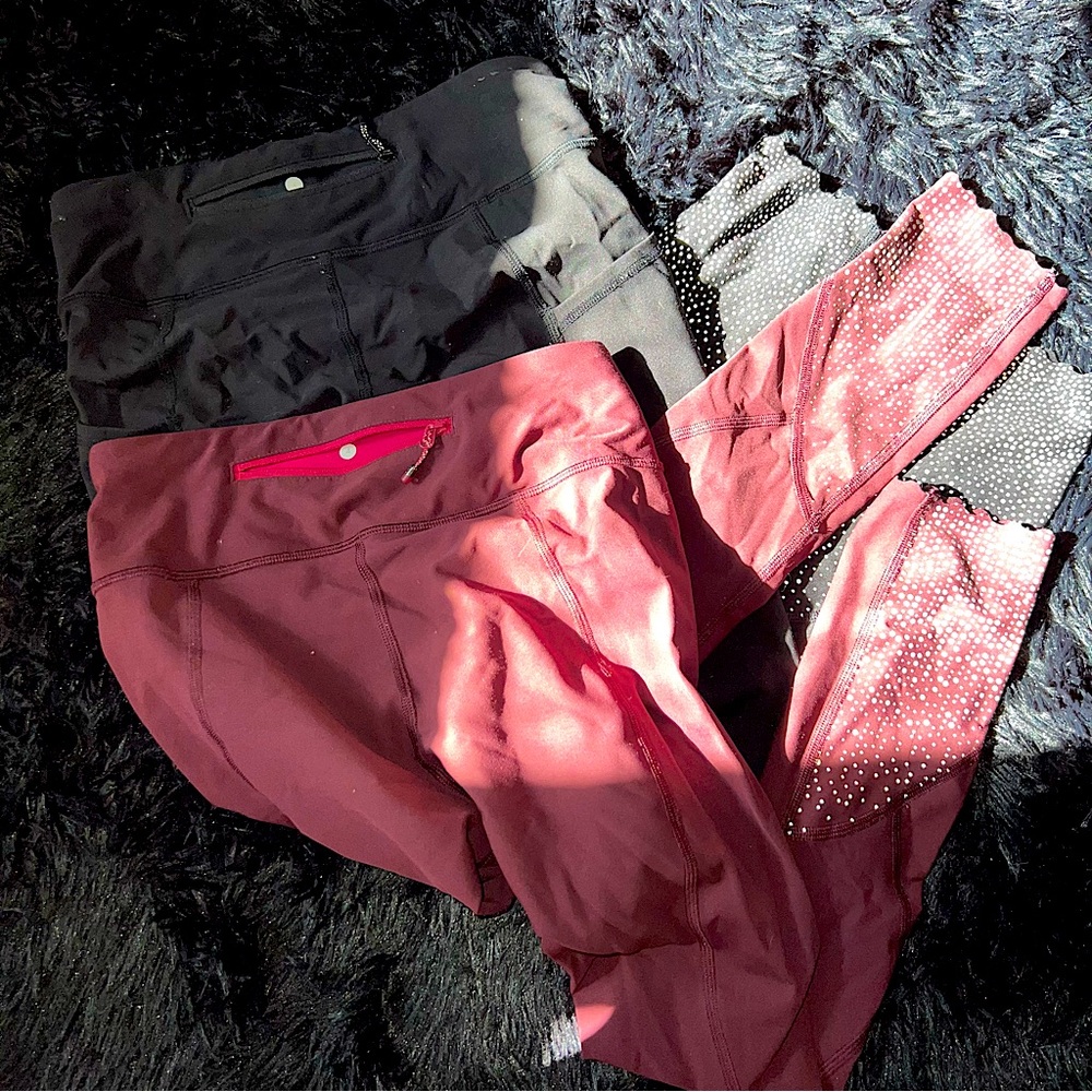 2 PAIRS of Lululemon leggings!!! Bundle of reflector leggings